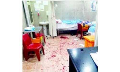 ആ​രോ​ഗ്യ കേ​ന്ദ്രം ജീ​വ​ന​ക്കാ​ര​നും സ​ന്ദ​ർ​ശ​ക​നും ഏ​റ്റു​മു​ട്ടി