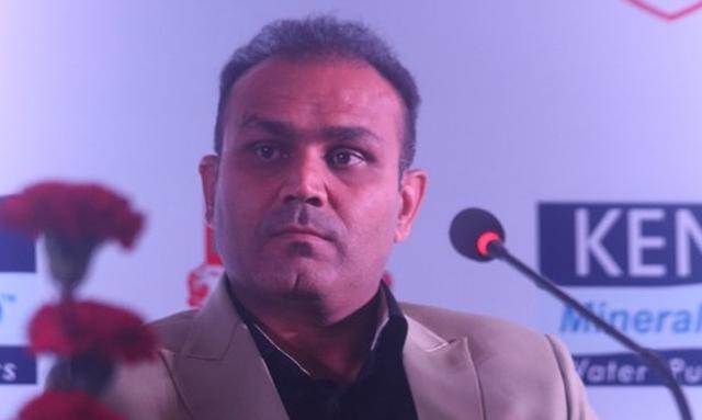 ഇങ്ങനെ പോയൽ അവന്​ അടുത്ത സീസണിൽ 10 കോടി പോയിട്ട്​ ഒരുകോടി കിട്ടിയേക്കില്ല​- പഞ്ചാബ്​ താരത്തിനെതിരെ സേവാഗ്​