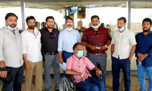 ശരീരം ഒരുവശം തളർന്ന​ നാരായണൻ നാടണഞ്ഞു