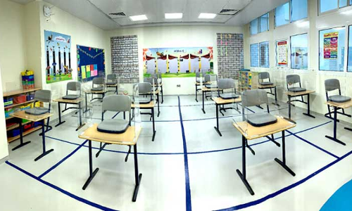 സ്​കൂൾ മേശകളിൽ ഇനി കോവിഡ്​ പ്രതിരോധ ഷീൽഡുകൾ