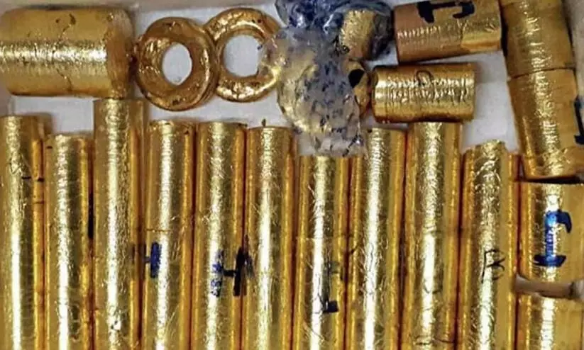 സ്വർണക്കടത്ത്​ അന്വേഷണം ഉന്നതരിലേക്ക്​ അടുക്കുന്നു; കസ്​റ്റംസ്​ ഹൈകോടതിയിൽ