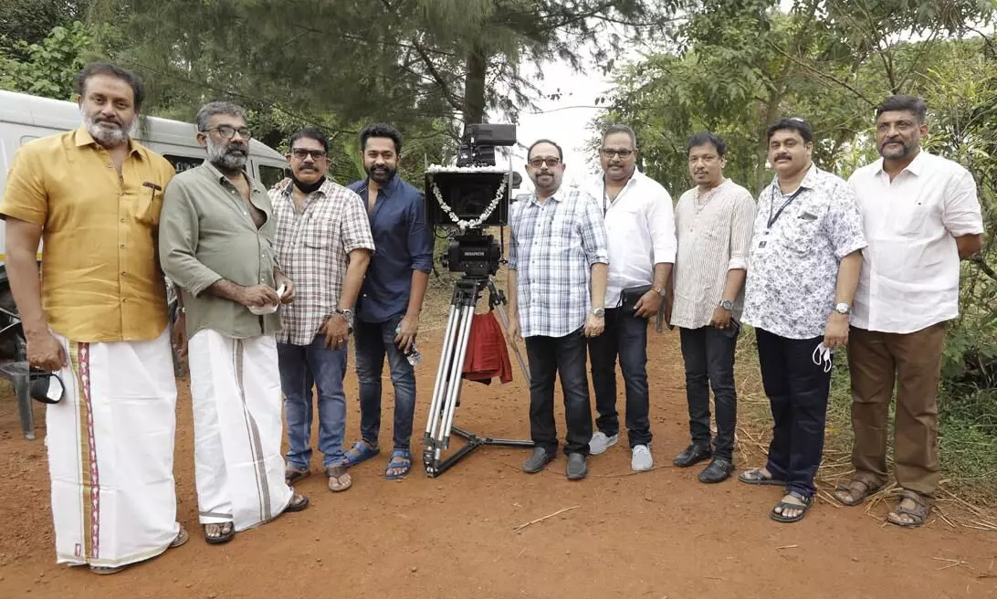 22 വർഷങ്ങൾക്കുശേഷം സിബി മലയിൽ-രഞ്ജിത് കൂട്ടുകെട്ടിൽ പുതിയ ചിത്രം; നായകൻ ആസിഫ് അലി 22 വർഷങ്ങൾക്കുശേഷം സിബി മലയിൽ-രഞ്ജിത് കൂട്ടുകെട്ടിൽ പുതിയ ചിത്രം; നായകൻ ആസിഫ് അലി