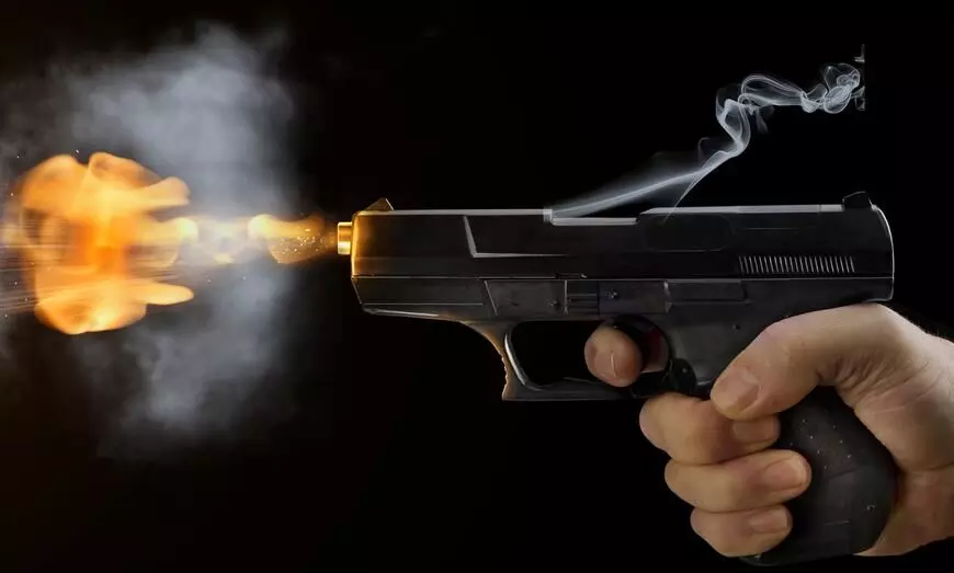 ഉത്തർപ്രദേശിൽ ക്ഷേത്ര പൂജാരിക്ക് നേരെ വെടിവെപ്പ് ഉത്തർപ്രദേശിൽ ക്ഷേത്ര പൂജാരിക്ക് നേരെ വെടിവെപ്പ്