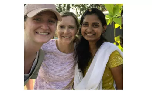 Ammu as a guide for foreign tourists in Ayman