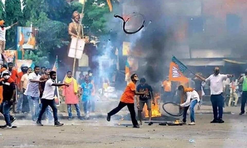 വസ്​ത്രംകൊണ്ട്​ തിരിച്ചറിയൂ, ആരാണ്​ കലാപകാരിയെന്ന്​