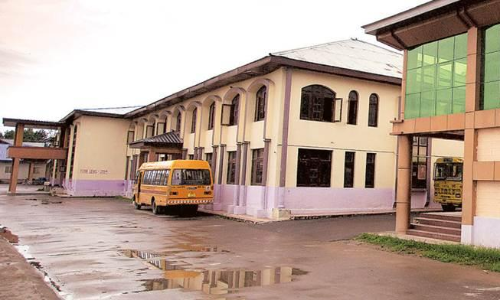 വിദ്യാർഥികൾക്ക് തീവ്രവാദ ബന്ധമെന്ന്; കശ്മീരിലെ സ്കൂൾ നിരീക്ഷണത്തിൽ