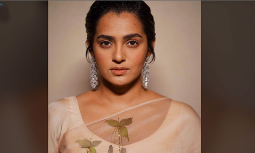 അമ്മയിൽ നിന്നും പാർവ്വതി രാജിവെച്ചു; ഇടവേള ബാബുവിനെതിരെ രൂക്ഷ വിമർശനം