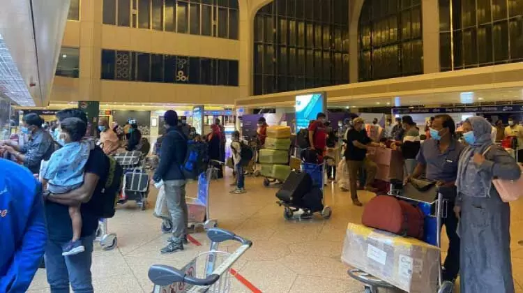 നോ​ർ​ക്ക ലോ​ക കേ​ര​ള​സ​ഭ​യു​ടെ ചാ​ർ​േ​ട്ട​ഡ്​ വി​മാ​നം പു​റ​പ്പെ​ട്ടു