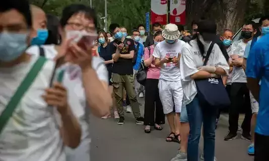 ആറു പേർക്ക് കോവിഡ്; ചൈനീസ് നഗരത്തിലെ 90 ലക്ഷം പേരെയും അഞ്ച് ദിവസം കൊണ്ട് പരിശോധിക്കും ആറു പേർക്ക് കോവിഡ്; ചൈനീസ് നഗരത്തിലെ 90 ലക്ഷം പേരെയും അഞ്ച് ദിവസം കൊണ്ട് പരിശോധിക്കും