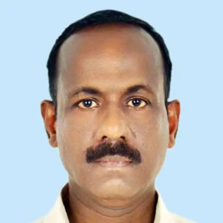 കോ​വി​ഡ് ബാ​ധി​ച്ച് മ​രി​ച്ചു