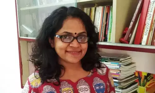 അമ്മയിൽ നിന്ന് രാജിവെച്ചവർ സംഘടനക്ക് മരിച്ചു പോയവരോ?; ഇടവേള ബാബുവിനോട് വിധു വിൻസെന്‍റ്