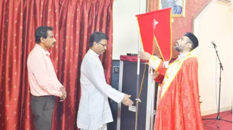 സെൻറ് മേരീസ് കത്തീഡ്രലിെൻറ 62ാം പെരുന്നാള് സമാപിച്ചു സെൻറ് മേരീസ് കത്തീഡ്രലിെൻറ 62ാം പെരുന്നാള് സമാപിച്ചു