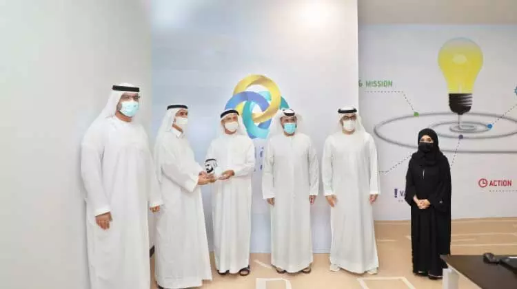 യൂ​നി​യ​ൻ കോ​പി​ന്​ ദു​ബൈ എ​ൻ​ഡോ​വ്​​മെ​ൻ​റ്​ സൈ​ൻ പു​ര​സ്​​കാ​രം