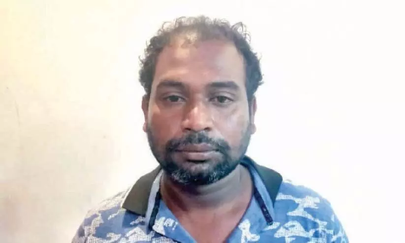 വിധവയെ വീട്ടിൽ കയറി പീഡിപ്പിക്കാൻ ശ്രമിച്ച യുവാവ് അറസ്റ്റിൽ വിധവയെ വീട്ടിൽ കയറി പീഡിപ്പിക്കാൻ ശ്രമിച്ച യുവാവ് അറസ്റ്റിൽ