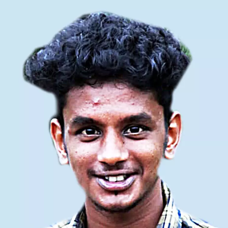 യു​വാ​വ് ​െട്ര​യി​ൻ ത​ട്ടി മ​രി​ച്ചു