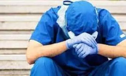 കോവിഡ്​: ആരോഗ്യ പ്രവർത്തകർക്കിടയിൽ മാനസികാരോഗ്യ പ്രശ്​നങ്ങൾ വർധിക്കുന്നു