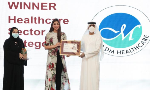 ദുബൈ ചേംബറി​െൻറയും അറേബ്യ സി.എസ്​.ആറി​െൻറയും പുരസ്​കാരം ആസ്​റ്ററിന്​