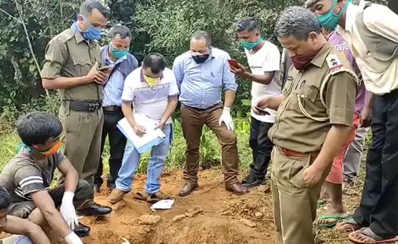 ദുർമന്ത്രവാദം ചെയ്യുന്നതായി സംശയം; വയോധികനെ ജീവനോടെ കുഴിച്ചു മൂടി