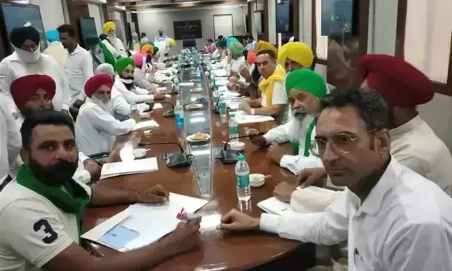 കേന്ദ്ര കൃഷി മന്ത്രി പങ്കെടുത്തില്ല; ഡൽഹിയിൽ വിളിച്ചുചേർത്ത യോഗത്തിൽ നിന്ന് കർഷകർ ഇറങ്ങിപ്പോയി