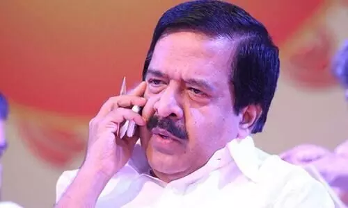 െചന്നിത്തലക്ക്​ കൈറ്റി​െൻറ വക്കീൽ നോട്ടീസ്​