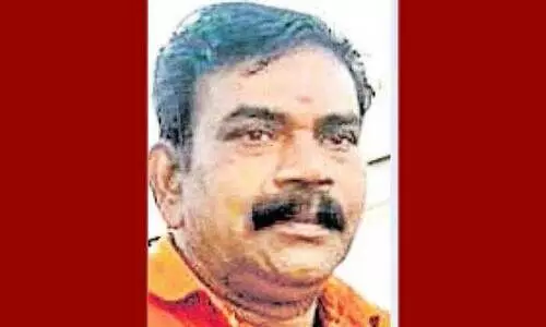 നാ​ട​ണ​യും​മു​ന്നേ രാ​ജു​വി​നെ മ​ര​ണം ത​ട്ടി​യെ​ടു​ത്തു