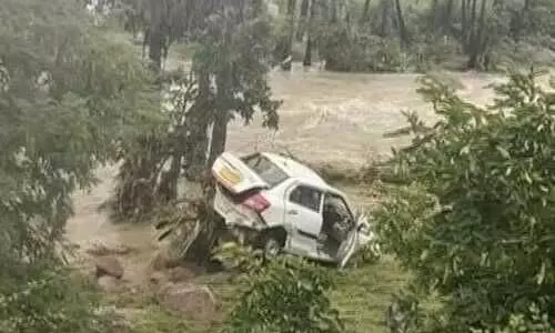 കാറില്‍ വെളളം നിറഞ്ഞു, ഒഴുകി തുടങ്ങി- ഹൃദയഭേദകമായി വെങ്കടേശി​െൻറ അവസാന ഫോൺ കോള്‍