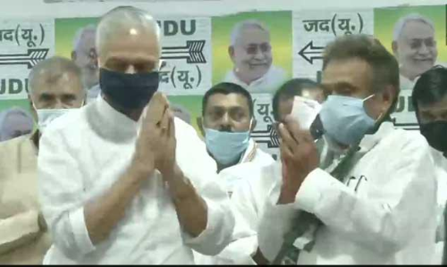 ബിഹാറിൽ ജെ.ഡി.യു തെരഞ്ഞെടുപ്പ്​ റാലിക്കിടെ സ്​റ്റേജ്​ തകർന്നു; നിരവധി പേർക്ക്​ പരിക്ക്​