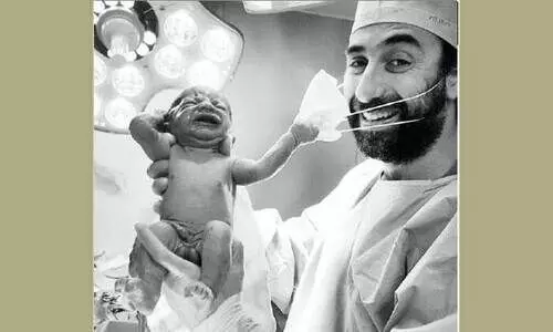 പിറന്നയുടൻ അവൻ പറഞ്ഞു: നമുക്കുവേണ്ട, മാസ്​ക്കുള്ള ലോകം