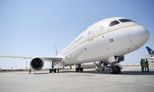 സൗദി എയർലൈൻസിന്​ പുതിയ ഡ്രീംലൈനർ വിമാനം