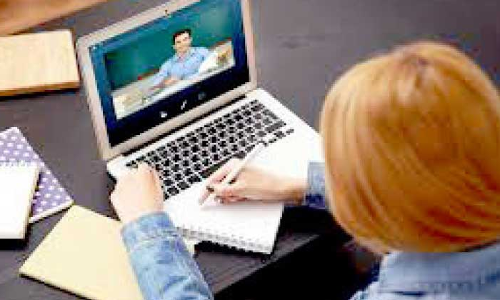 രക്ഷിതാക്കൾക്ക്​ കമ്പ്യൂട്ടർ പരിശീലനം​ നടത്താൻ അനുമതി