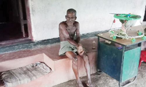 എനക്ക് കരണ്ട് ബേണ്ട; ചിമ്മിണിക്കൂട് മതി-   അധികാരികൾക്ക്​ മുമ്പിൽ ബാലകൃഷ്ണൻ ചെയ്​ത ശപഥം