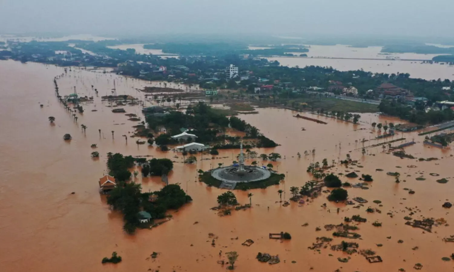 വിയറ്റ്‌നാമില്‍ മണ്ണിടിച്ചിലില്‍ 22 സൈനികരെ കാണാതായി