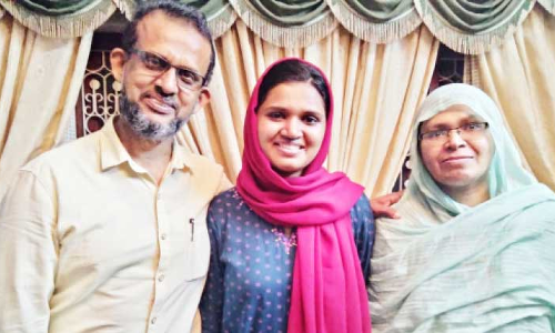 അൽ​െഎനിൽനിന്ന്​ ആയിഷക്ക്​ ആശംസകൾ