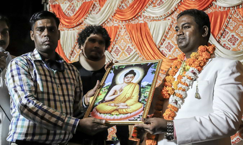 ഹാഥറസ് സംഭവത്തില്‍ പ്രതിഷേധിച്ച് വാത്മീകി വിഭാഗത്തില്‍പ്പെട്ട 236 പേര്‍ ബുദ്ധമതം സ്വീകരിച്ചു