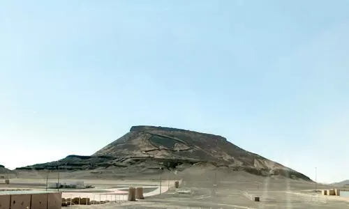 കാ​ഫി​ല​ക​ളു​ടെ ന​ഫൂ​ദ് മ​രു​ഭൂ​മി​യും ക​ട​ന്ന്