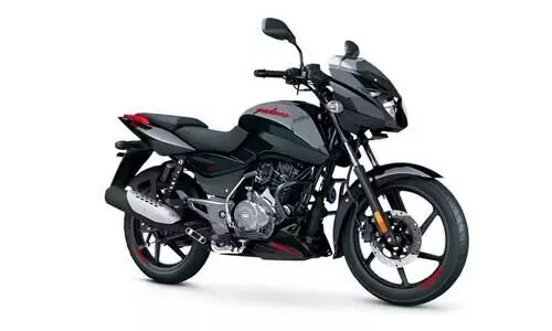 പൾസറി​െൻറ സ്​പ്ലിറ്റ്​ സീറ്റ്​ വേരിയൻറുമായി ബജാജ്​