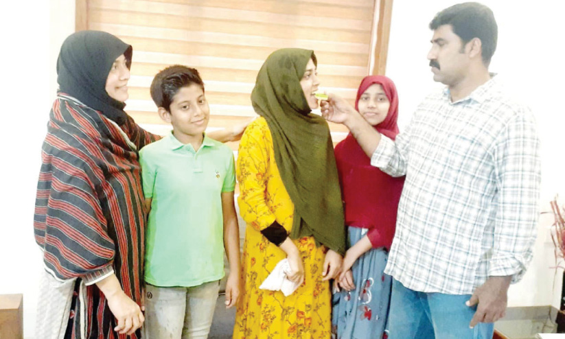 അഞ്ചരക്കണ്ടിയുടെ താരമായി ഫാത്തിമ ഷഹാമ അഞ്ചരക്കണ്ടിയുടെ താരമായി ഫാത്തിമ ഷഹാമ