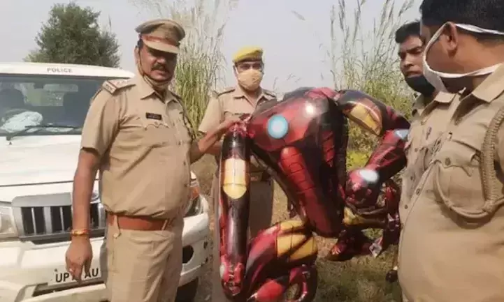 യു.പിയിൽ ആകാശത്ത് അന്യഗ്രഹ ജീവി; പരിഭ്രാന്തരായി ജനം, ഒടുവിൽ പിടികൂടി