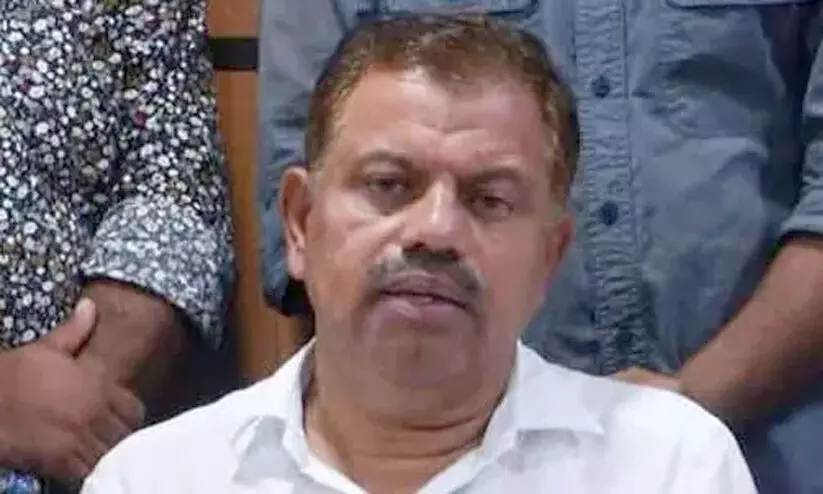 എം.സി ഖമറുദ്ദീനെ യു.ഡി.എഫ് ജില്ല ചെയര്മാന് സ്ഥാനത്തുനിന്ന് മാറ്റി എം.സി ഖമറുദ്ദീനെ യു.ഡി.എഫ് ജില്ല ചെയര്മാന് സ്ഥാനത്തുനിന്ന് മാറ്റി