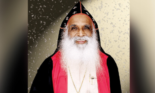 ഇ​​രി​​ക്കു​േ​​മ്പാ​​ൾ ഹി​​മാ​​ല​​യം, എ​​ഴു​​ന്നേ​​റ്റാ​​ൽ എ​​വ​​റ​​സ്​​​റ്റ്​