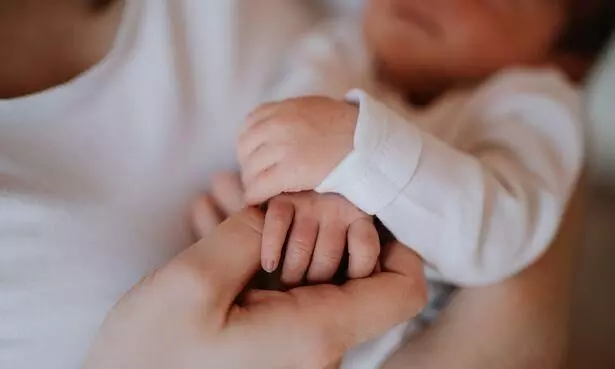 പെൺകുഞ്ഞിന്​ ഇൻറർനെറ്റ്​ കമ്പനിയുടെ പേര്​ നൽകി; 18 വർഷ​ത്തേക്ക്​ സൗജന്യ വൈ-ഫൈ നേടി സ്വിസ്​ ദമ്പതികൾ