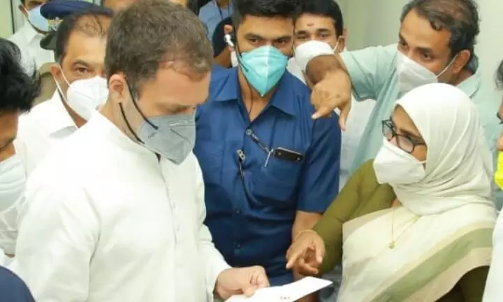 സിദ്ദിഖ് കാപ്പന്റെ അറസ്റ്റ്; പ്രിയങ്ക ഗാന്ധി ഇടപെടുമെന്ന് രാഹുൽ ഗാന്ധി സിദ്ദിഖ് കാപ്പന്റെ അറസ്റ്റ്; പ്രിയങ്ക ഗാന്ധി ഇടപെടുമെന്ന് രാഹുൽ ഗാന്ധി