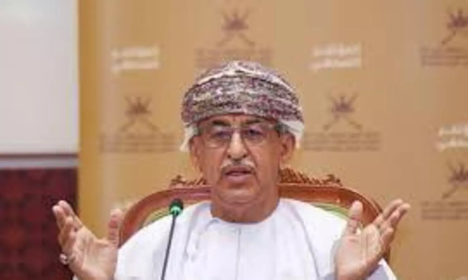 രാത്രി സഞ്ചാരവിലക്ക്​ നീട്ടൽ: സുപ്രീം കമ്മിറ്റി  തീരുമാനമെടുക്കും -ഒമാൻ ആരോഗ്യ മന്ത്രി