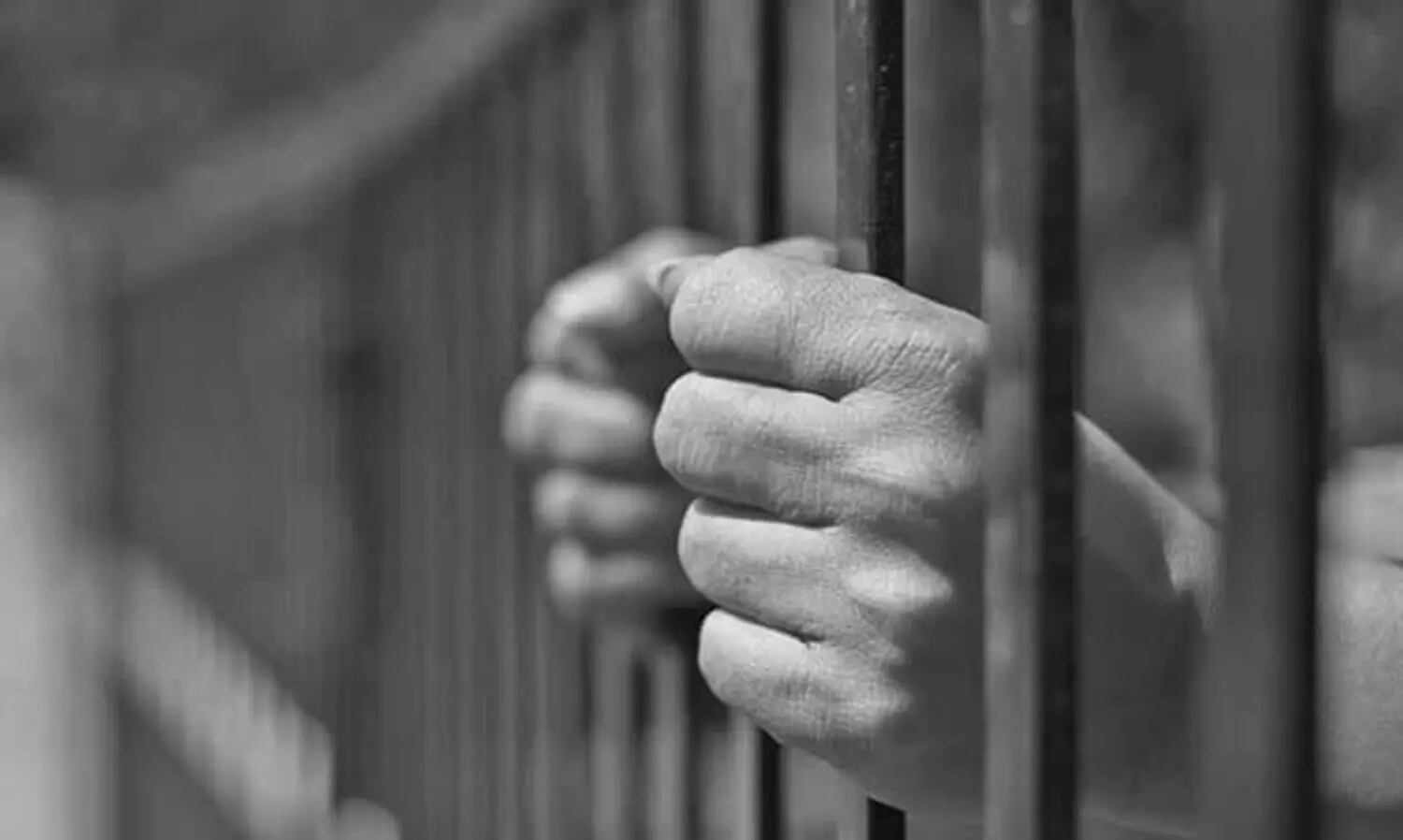 പ്രായപൂർത്തിയാകാത്ത പെൺകുട്ടിയെ ചുംബിച്ചു; ഇന്ത്യക്കാരന്​ സിംഗപ്പൂരിൽ ഏഴ്​ മാസം തടവ്​