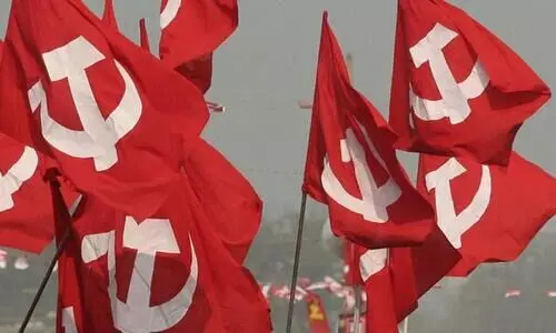 രണ്ടുതവണ ജയിച്ചവർ വേണ്ട; വനിതകളെ ജനറൽ സീറ്റിലും പരിഗണിക്കണം; കീഴ്ഘടകങ്ങളോട് സി.പി.എം രണ്ടുതവണ ജയിച്ചവർ വേണ്ട; വനിതകളെ ജനറൽ സീറ്റിലും പരിഗണിക്കണം; കീഴ്ഘടകങ്ങളോട് സി.പി.എം