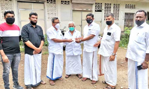 ചി​കി​ത്സ സ​ഹാ​യം കൈ​മാ​റി