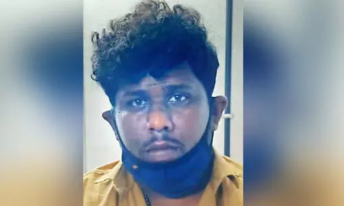 വയോധിക ദമ്പതികളെ ഇടിച്ച ഓ​ട്ടോയും ഡ്രൈവറും പിടിയിൽ