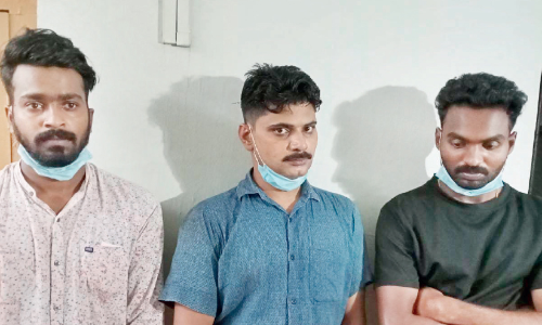 വി​ല കൂ​ടി​യ മ​യ​ക്കു​മ​രു​ന്നു​മാ​യി മൂ​ന്ന് യു​വാ​ക്ക​ൾ പി​ടി​യി​ൽ