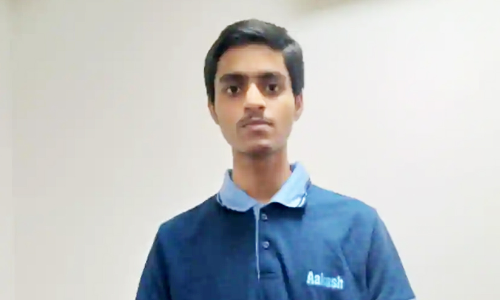 നീറ്റ് പരീക്ഷ: പിഴവ് തിരുത്തിയപ്പോൾ മൃദുൽ റാവത്തിന് ഇരട്ടി മാർക്കും ഒന്നാം സ്ഥാനവും