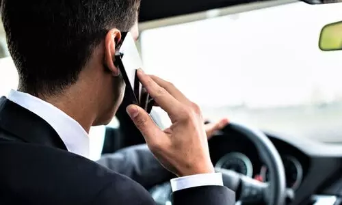 ഡ്രൈവിങ്ങിനിടെ മൊബൈല്‍ ഫോണ്‍ ഉപയോഗം; നിയമം കടുപ്പിച്ച് ബ്രിട്ടന്‍